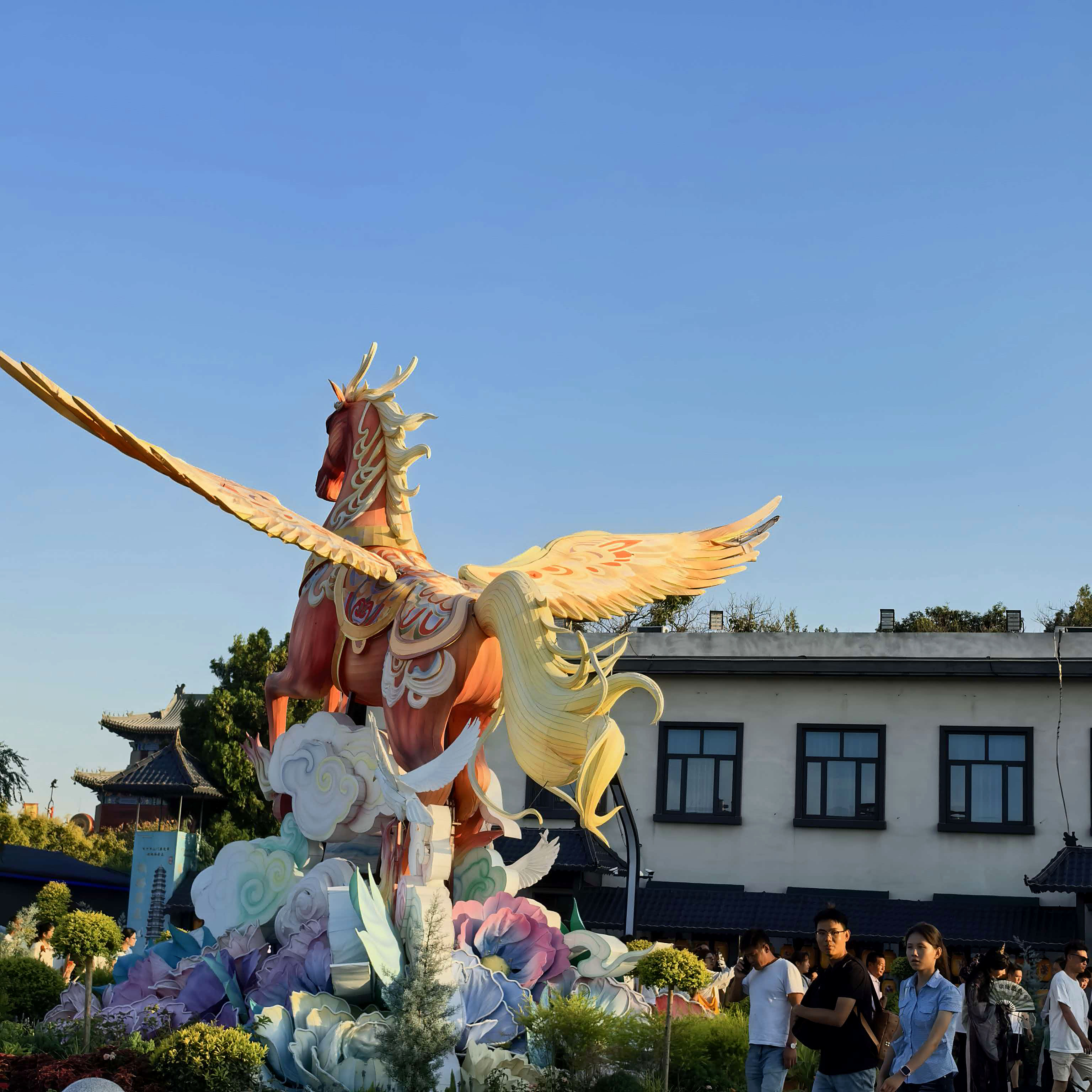 开封 天马行空
